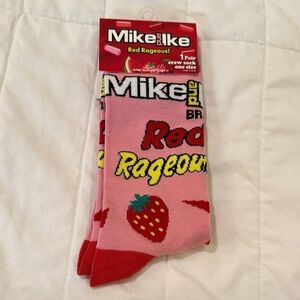 Crew Socks in Red and Pink